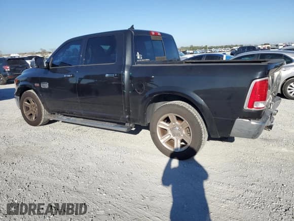 ✅ 2016 Ram 1500 Longhorn • VIN: 1C6RR7PTXGS224601 • Лот: 91019795. Опубликован ранее на Copart с пробегом 166 375 миль. Бесплатный доступ к архиву аукционных продаж из США и подробный отчёт об истории автомобиля на DreamBid. Изображение 2.