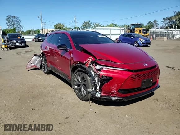 ✅ 2025 Toyota Crown XLE • VIN: JTDACAAJ4S3002148 • Lot: 70346725. Listed on Copart with 15,534 mi. Free auction sales archive from the USA and detailed vehicle history report at DreamBid. Image 14.