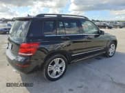 ✅ 2015 Mercedes-Benz GLK 350 • VIN: WDCGG8JB9FG389000 • Lot: 84227565. Listed on Copart with 8,432 mi. Free auction sales archive from the USA and detailed vehicle history report at DreamBid. Image 3.