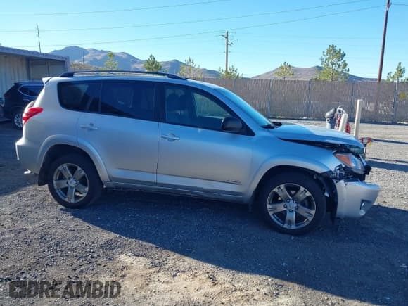 ✅ 2011 Toyota RAV4 Sport • VIN: 2T3RK4DV5BW037896 • Lot: 43493415. Listed on IAAI with 249,025 mi. Free auction sales archive from the USA and detailed vehicle history report at DreamBid. Image 13.
