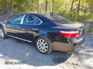✅ 2008 Lexus LS 460 • VIN: JTHBL46F385069166 • Lot: 43391797. Wystawiony na IAAI z przebiegiem 272 232 mil. Bezpłatny archiwum sprzedaży aukcyjnych z USA i szczegółowy raport historii pojazdu na DreamBid. Zdjęcie 3.