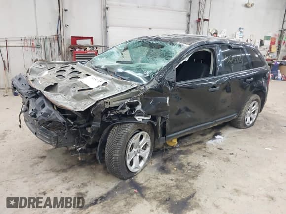 ✅ 2014 Ford Edge SE • VIN: 2FMDK4GC2EBA09495 • Lot: 43615775. Wystawiony na IAAI z przebiegiem 88 412 mil. Bezpłatny archiwum sprzedaży aukcyjnych z USA i szczegółowy raport historii pojazdu na DreamBid. Zdjęcie 18.