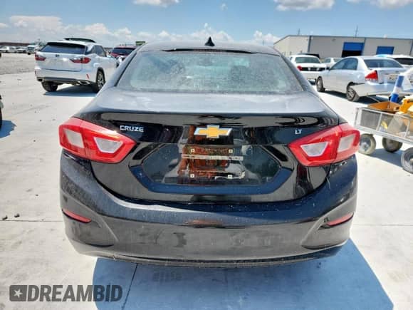 2016 Chevrolet Cruze LT with VIN 1G1BE5SM7G7274779, listed as a Copart auction lot 68620145 with 172,784 mi miles and Clean title. Bid and sale history available at DreamBid. Image 6.