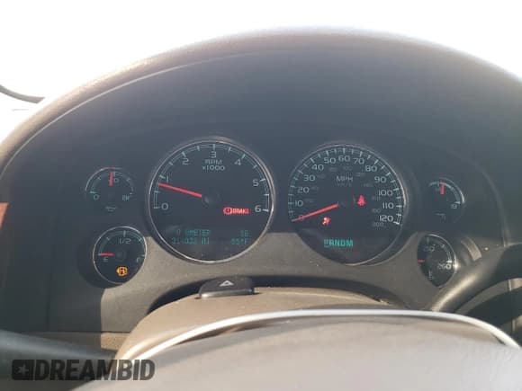 ✅ 2011 Chevrolet Suburban LT • VIN: 1GNSKJE38BR393764 • Lot: 47794395. Wystawiony na Copart z przebiegiem 314 032 mil. Bezpłatny archiwum sprzedaży aukcyjnych z USA i szczegółowy raport historii pojazdu na DreamBid. Zdjęcie 9.