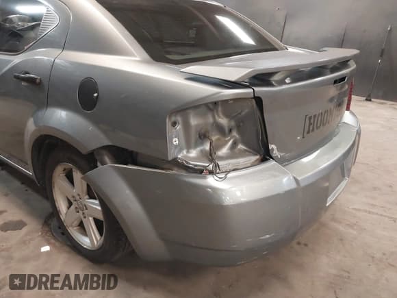 ✅ 2008 Dodge Avenger SXT • VIN: 1B3LC56R48N121248 • Лот: 41440754. Опубликован ранее на IAAI с пробегом 88 238 миль. Бесплатный доступ к архиву аукционных продаж из США и подробный отчёт об истории автомобиля на DreamBid. Изображение 6.