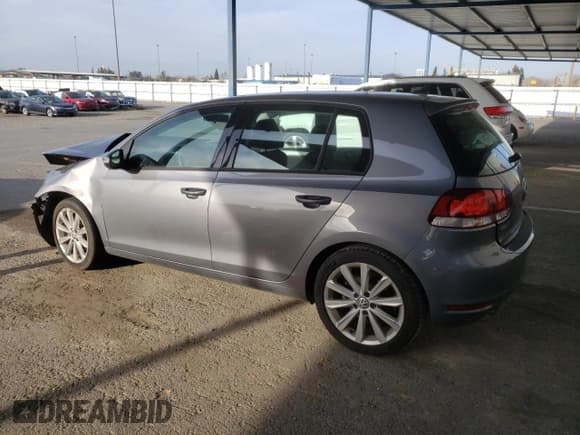 ✅ 2014 Volkswagen Golf TDI w/Sunroof & Nav • VIN: WVWDM7AJ9EW000668 • Lot: 48564565. Wystawiony na Copart z przebiegiem 28 578 mil. Bezpłatny archiwum sprzedaży aukcyjnych z USA i szczegółowy raport historii pojazdu na DreamBid. Zdjęcie 2.