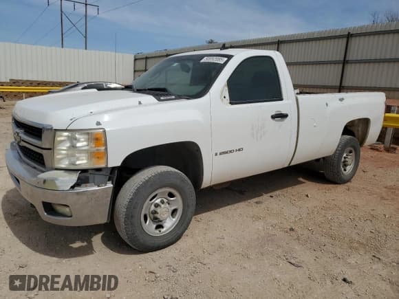 ✅ 2007 Chevrolet Silverado 2500HD Work Truck • VIN: 1GCHC24K27E526449 • Лот: 50052085. Опубликован ранее на Copart с пробегом 140 584 миль. Бесплатный доступ к архиву аукционных продаж из США и подробный отчёт об истории автомобиля на DreamBid. Изображение 1.