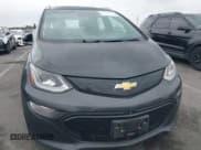✅ 2017 Chevrolet Bolt EV Premier • VIN: 1G1FX6S02H4156141 • Lot: 42177415. Wystawiony na IAAI z przebiegiem 91 858 mil. Bezpłatny archiwum sprzedaży aukcyjnych z USA i szczegółowy raport historii pojazdu na DreamBid. Zdjęcie 6.