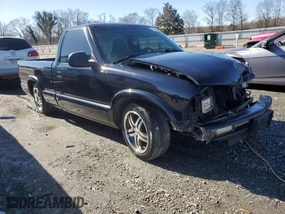✅ 1994 Chevrolet S-10 • VIN: 1GCCS1444R8164182 • Лот: 42784055. Опубликован ранее на Copart с пробегом 151 111 миль. Бесплатный доступ к архиву аукционных продаж из США и подробный отчёт об истории автомобиля на DreamBid. Изображение 4.