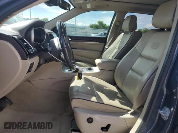 ✅ 2020 Jeep Grand Cherokee High Altitude • VIN: 1C4RJFCT0LC225003 • Лот: 56687565. Опубликован ранее на Copart с пробегом 125 090 миль. Бесплатный доступ к архиву аукционных продаж из США и подробный отчёт об истории автомобиля на DreamBid. Изображение 7.