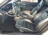 ✅ 2001 Porsche Boxster • VIN: WP0CA29871U623642 • Lot: 67601795. Wystawiony na Copart z przebiegiem 59 096 mil. Bezpłatny archiwum sprzedaży aukcyjnych z USA i szczegółowy raport historii pojazdu na DreamBid. Zdjęcie 7.