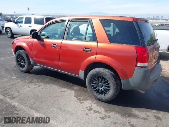 ✅ 2003 Saturn VUE • VIN: 5GZCZ53BX3S867376 • Lot: 41576174. Wystawiony na IAAI z przebiegiem 227 150 mil. Bezpłatny archiwum sprzedaży aukcyjnych z USA i szczegółowy raport historii pojazdu na DreamBid. Zdjęcie 3.
