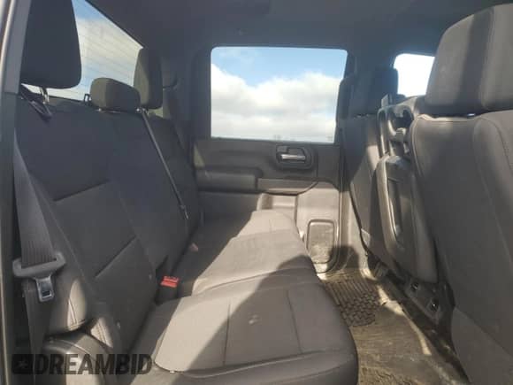 2023 Chevrolet Silverado 3500HD Work Truck z VIN 1GC4YSEY4PF122615, wystawiony jako Copart lot #42308435 z przebiegiem 77 996 mil mil oraz Szkoda całkowita • Salvage title. Historia ofert i sprzedaży dostępna na DreamBid. Obrazek 10.