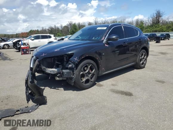 ✅ 2018 Alfa Romeo Stelvio • VIN: ZASFAKAN9J7B98154 • Lot: 64700895. Listed on Copart with 73,526 mi. Free auction sales archive from the USA and detailed vehicle history report at DreamBid. Image 1.