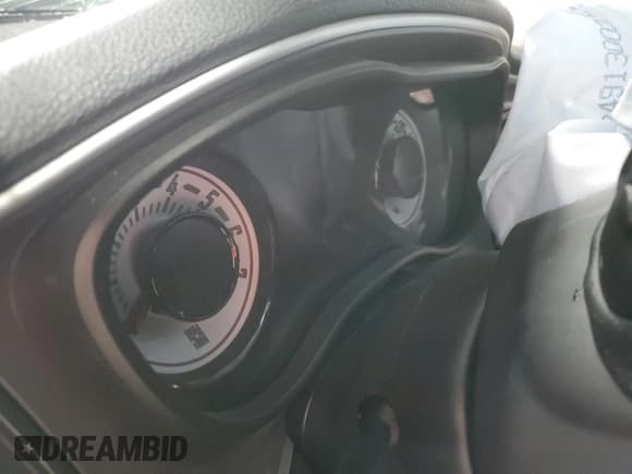 ✅ 2019 Dodge Challenger R/T Scat Pack • VIN: 2C3CDZFJ3KH652152 • Лот: 49715053. Опубликован ранее на Copart с пробегом Не указан. Бесплатный доступ к архиву аукционных продаж из США и подробный отчёт об истории автомобиля на DreamBid. Изображение 9.