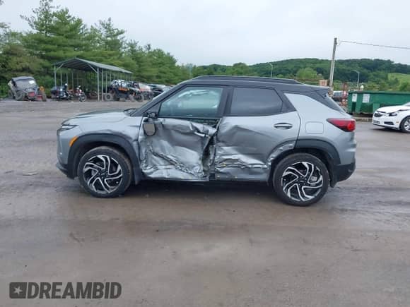 2025 Chevrolet TrailBlazer RS с VIN KL79MUSL3SB102763, выставлен на аукционе IAAI как лот 42514327 с пробегом 10 617 миль миль и . История ставок и продаж доступна на DreamBid. Изображение 15.