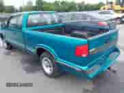 1995 Chevrolet S-10 LS с VIN 1GCCS1949SK180749, выставлен на аукционе IAAI как лот 42948866 с пробегом 67 506 миль миль и . История ставок и продаж доступна на DreamBid. Изображение 3.