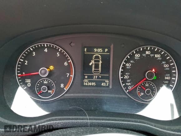 ✅ 2012 Volkswagen Passat SE • VIN: 1VWBP7A35CC087805 • Lot: 94779055. Wystawiony na Copart z przebiegiem 163 695 mil. Bezpłatny archiwum sprzedaży aukcyjnych z USA i szczegółowy raport historii pojazdu na DreamBid. Zdjęcie 9.