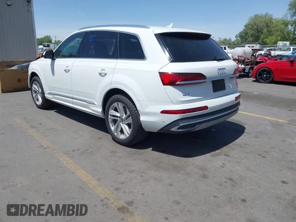 ✅ 2023 Audi Q7 Premium Plus • VIN: WA1LXBF79PD010404 • Lot: 42207521. Listed on IAAI with 30,589 mi. Free auction sales archive from the USA and detailed vehicle history report at DreamBid. Image 3.
