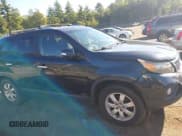 ✅ 2012 Kia Sorento LX • VIN: 5XYKTCA6XCG241969 • Lot: 43070890. Listed on IAAI with 255,153 mi. Free auction sales archive from the USA and detailed vehicle history report at DreamBid. Image 13.