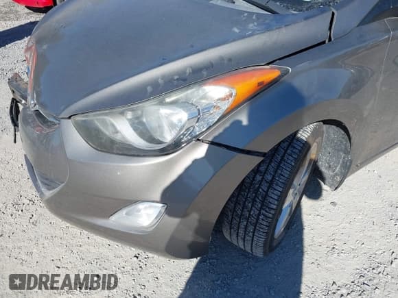 ✅ 2013 Hyundai Elantra GLS • VIN: 5NPDH4AE8DH305122 • Lot: 43686190. Listed on IAAI with 93,606 mi. Free auction sales archive from the USA and detailed vehicle history report at DreamBid. Image 18.