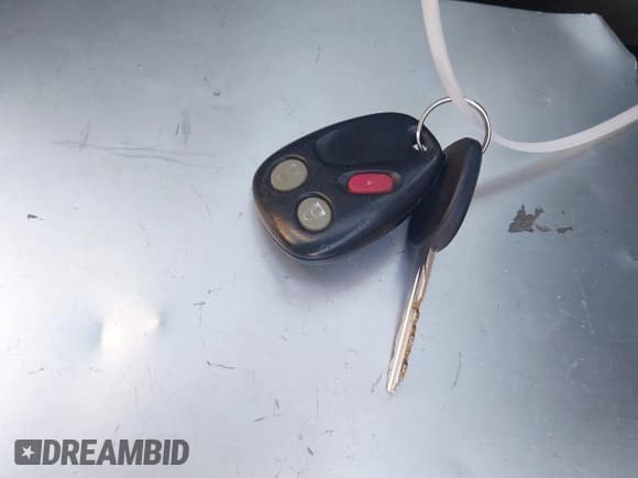 ✅ 2004 Chevrolet Silverado 2500HD LS • VIN: 1GCHC23U64F186697 • Лот: 41851795. Опубликован ранее на IAAI с пробегом 232 715 миль. Бесплатный доступ к архиву аукционных продаж из США и подробный отчёт об истории автомобиля на DreamBid. Изображение 11.