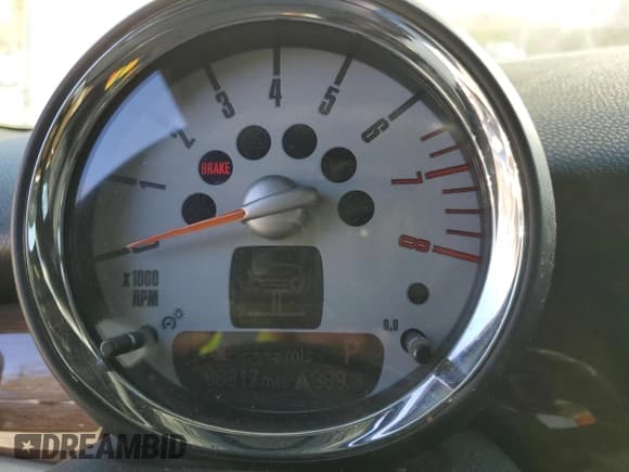 ✅ 2008 MINI Hardtop • VIN: WMWMF33508TT66699 • Lot: 48233985. Listed on Copart with 88,817 mi. Free auction sales archive from the USA and detailed vehicle history report at DreamBid. Image 9.