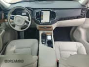 ✅ 2021 Volvo XC90 Inscription Expression • VIN: YV4BR0CK6M1705426 • Lot: 63603304. Wystawiony na Copart z przebiegiem 38 148 mil. Bezpłatny archiwum sprzedaży aukcyjnych z USA i szczegółowy raport historii pojazdu na DreamBid. Zdjęcie 8.