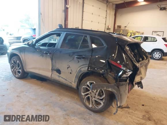 2024 Chevrolet Trax 2RS с VIN KL77LJE24RC186561, выставлен на аукционе IAAI как лот 43333806 с пробегом 33 443 миль миль и . История ставок и продаж доступна на DreamBid. Изображение 3.