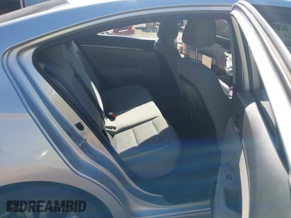 ✅ 2018 Hyundai Elantra Value Edition • VIN: 5NPD84LFXJH249234 • Lot: 43197841. Listed on IAAI with 139,978 mi. Free auction sales archive from the USA and detailed vehicle history report at DreamBid. Image 8.