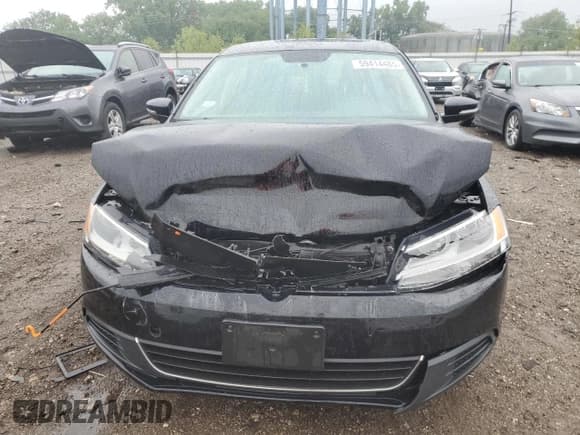 ✅ 2013 Volkswagen Jetta SE • VIN: 3VWDX7AJ0DM364223 • Lot: 59414485. Listed on Copart with 117,649 mi. Free auction sales archive from the USA and detailed vehicle history report at DreamBid. Image 5.