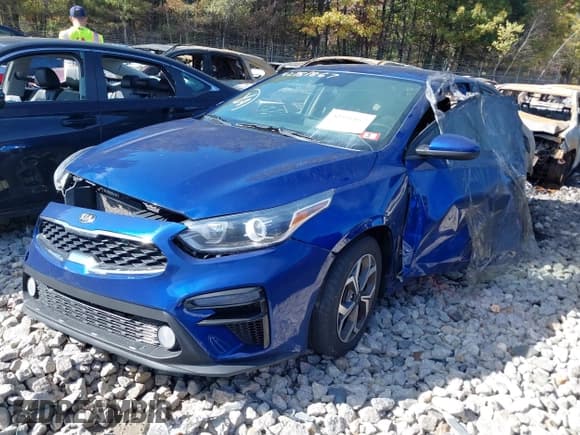 ✅ 2021 Kia Forte LXS • VIN: 3KPF24AD4ME376131 • Лот: 42951867. Опубликован ранее на IAAI с пробегом 117 957 миль. Бесплатный доступ к архиву аукционных продаж из США и подробный отчёт об истории автомобиля на DreamBid. Изображение 2.