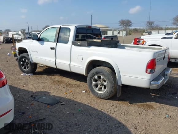 ✅ 2000 Dodge Dakota Sport • VIN: 1B7GG22N5YS531399 • Lot: 41428183. Wystawiony na IAAI z przebiegiem 221 162 mil. Bezpłatny archiwum sprzedaży aukcyjnych z USA i szczegółowy raport historii pojazdu na DreamBid. Zdjęcie 3.