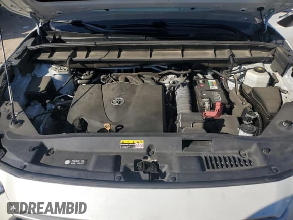 ✅ 2021 Toyota Highlander LE • VIN: 5TDZZRAH0MS525570 • Лот: 86298875. Опубликован ранее на Copart с пробегом 46 300 миль. Бесплатный доступ к архиву аукционных продаж из США и подробный отчёт об истории автомобиля на DreamBid. Изображение 12.