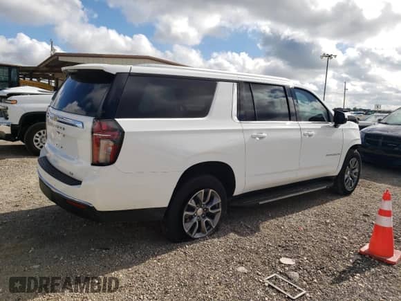 2024 Chevrolet Suburban LT z VIN 1GNSCCKD7RR191966, wystawiony jako Copart lot #69466314 z przebiegiem 7 066 mil mil oraz Szkoda całkowita • Salvage title. Historia ofert i sprzedaży dostępna na DreamBid. Obrazek 3.