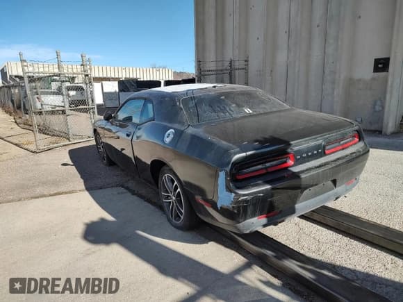 ✅ 2019 Dodge Challenger R/T • VIN: 2C3CDZBT8KH524707 • Lot: 41819695. Listed on Copart with 20,770 mi. Free auction sales archive from the USA and detailed vehicle history report at DreamBid. Image 3.