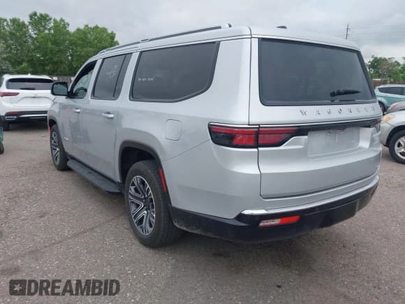 ✅ 2024 Jeep Wagoneer Series II • VIN: 1C4SJSBP5RS174580 • Lot: 42520285. Listed on IAAI with 22,081 mi. Free auction sales archive from the USA and detailed vehicle history report at DreamBid. Image 3.