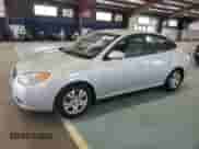 2009 Hyundai Elantra GLS z VIN KMHDU46D79U717424, wystawiony jako Copart lot #71997984 z przebiegiem 127 322 mil mil oraz Szkoda całkowita • Salvage title. Historia ofert i sprzedaży dostępna na DreamBid. Obrazek 1.