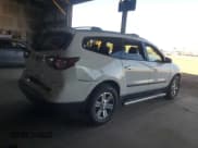 ✅ 2017 Chevrolet Traverse LS • VIN: 1GNKRFKDXHJ245712 • Lot: 67611805. Wystawiony na Copart z przebiegiem 165 058 mil. Bezpłatny archiwum sprzedaży aukcyjnych z USA i szczegółowy raport historii pojazdu na DreamBid. Zdjęcie 3.