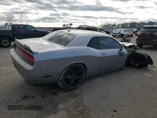✅ 2014 Dodge Challenger R/T Classic • VIN: 2C3CDYBT6EH115250 • Lot: 86962204. Wystawiony na Copart z przebiegiem 102 996 mil. Bezpłatny archiwum sprzedaży aukcyjnych z USA i szczegółowy raport historii pojazdu na DreamBid. Zdjęcie 3.