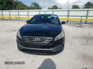 ✅ 2015 Hyundai Sonata Sport • VIN: 5NPE34AB6FH102726 • Lot: 81548055. Wystawiony na Copart z przebiegiem 166 859 mil. Bezpłatny archiwum sprzedaży aukcyjnych z USA i szczegółowy raport historii pojazdu na DreamBid. Zdjęcie 13.