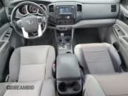 ✅ 2015 Toyota Tacoma PreRunner • VIN: 5TFJU4GN0FX081440 • Лот: 81354765. Опубликован ранее на Copart с пробегом 96 256 миль. Бесплатный доступ к архиву аукционных продаж из США и подробный отчёт об истории автомобиля на DreamBid. Изображение 8.