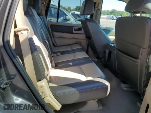 ✅ 2007 Ford Expedition Eddie Bauer • VIN: 1FMFU18507LA26347 • Lot: 81624925. Wystawiony na Copart z przebiegiem 249 382 mil. Bezpłatny archiwum sprzedaży aukcyjnych z USA i szczegółowy raport historii pojazdu na DreamBid. Zdjęcie 11.