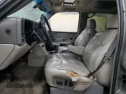 ✅ 2002 GMC Yukon XL SLT • VIN: 1GKFK16Z62J118183 • Лот: 52239925. Опубликован ранее на Copart с пробегом 212 952 миль. Бесплатный доступ к архиву аукционных продаж из США и подробный отчёт об истории автомобиля на DreamBid. Изображение 7.