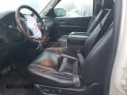 ✅ 2009 GMC Yukon Denali • VIN: 1GKFK03209R300541 • Лот: 82566255. Опубликован ранее на Copart с пробегом 102 401 миль. Бесплатный доступ к архиву аукционных продаж из США и подробный отчёт об истории автомобиля на DreamBid. Изображение 7.