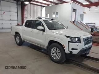 ✅ 2022 Nissan Frontier SV • VIN: 1N6ED1EK7NN691576 • Lot: 42808753. Wystawiony na IAAI z przebiegiem 114 618 mil. Bezpłatny archiwum sprzedaży aukcyjnych z USA i szczegółowy raport historii pojazdu na DreamBid. Zdjęcie 1.