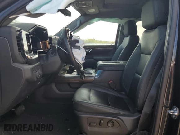 ✅ 2022 Chevrolet Silverado 1500 LT Trail Boss • VIN: 3GCUDFEDXNG567226 • Lot: 84736725. Wystawiony na Copart z przebiegiem 42 540 mil. Bezpłatny archiwum sprzedaży aukcyjnych z USA i szczegółowy raport historii pojazdu na DreamBid. Zdjęcie 7.