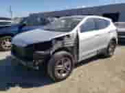 ✅ 2018 Hyundai Santa Fe 2.4L • VIN: 5XYZT3LB2JG572664 • Lot: 38886843. Wystawiony na Copart z przebiegiem 63 579 mil mil. Skorzystaj z bezpłatnego archiwum sprzedaży aukcyjnych z USA i zobacz szczegółowy raport historii pojazdu na DreamBid. Zdjęcie 1.