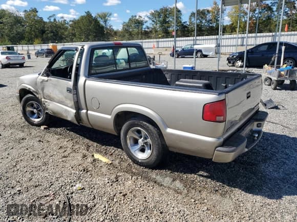 ✅ 2000 Chevrolet S-10 • VIN: 1GCCS14W3YK251638 • Lot: 86230835. Listed on Copart with 140,204 mi. Free auction sales archive from the USA and detailed vehicle history report at DreamBid. Image 2.