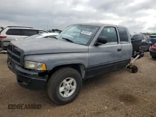 ✅ 1998 Dodge 1500 • VIN: 1B7HF13Z4WJ260504 • Лот: 68248345. Опубликован ранее на Copart с пробегом 232 321 миль. Бесплатный доступ к архиву аукционных продаж из США и подробный отчёт об истории автомобиля на DreamBid. Изображение 1.